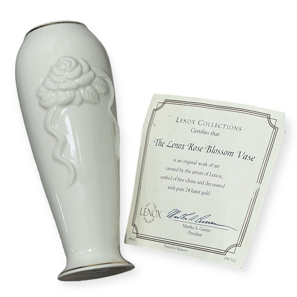 Lenox rose blossom bud vase limited edition Lenox Collections - Picture 3 of 6
